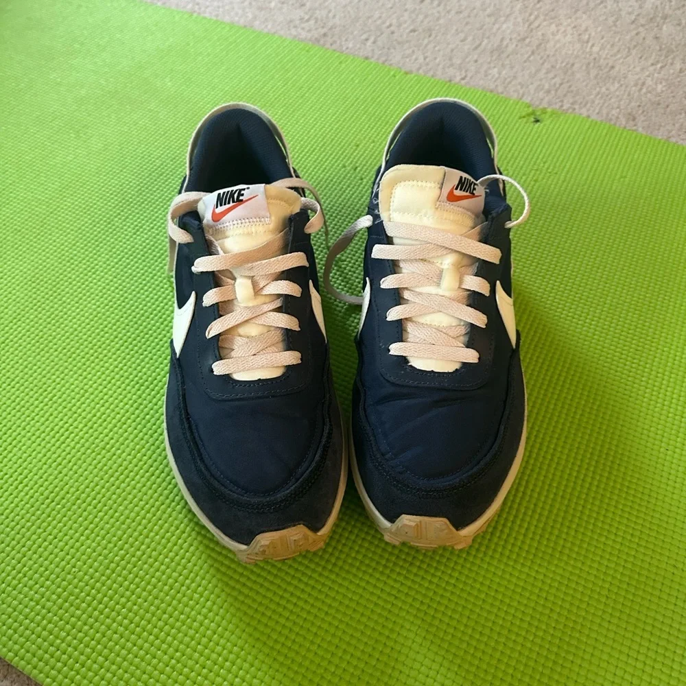 Nike Tailwind - Picture 3 of 4